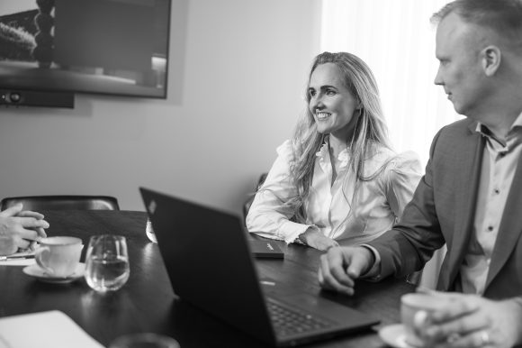 Lea Kristín Guðmundsdóttir og Guðmundur Arnar Þórðarson á fundi